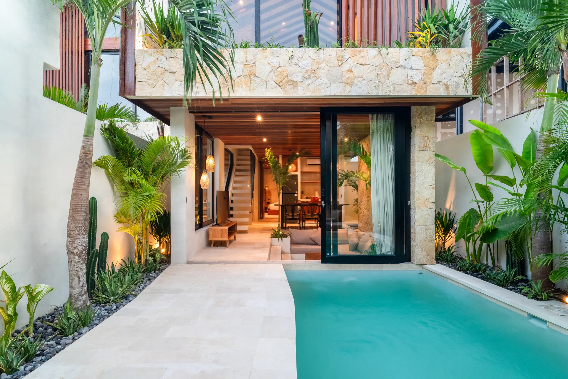 Blacksand Villas Bingin, Loft Tropical Style Villa in Bingin