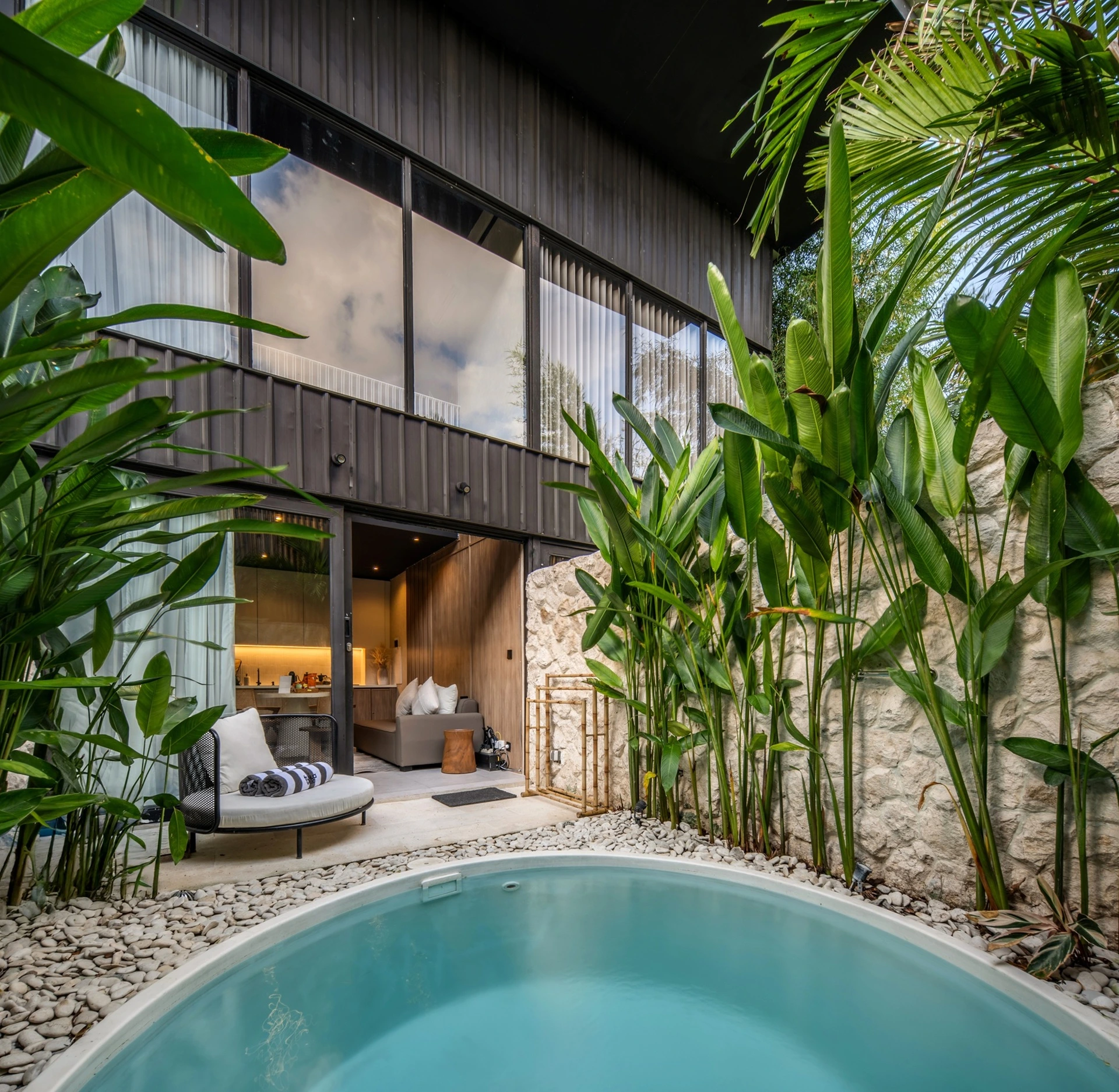 Tulua Villa Canggu, Minimalist Modern 1BR Villa
