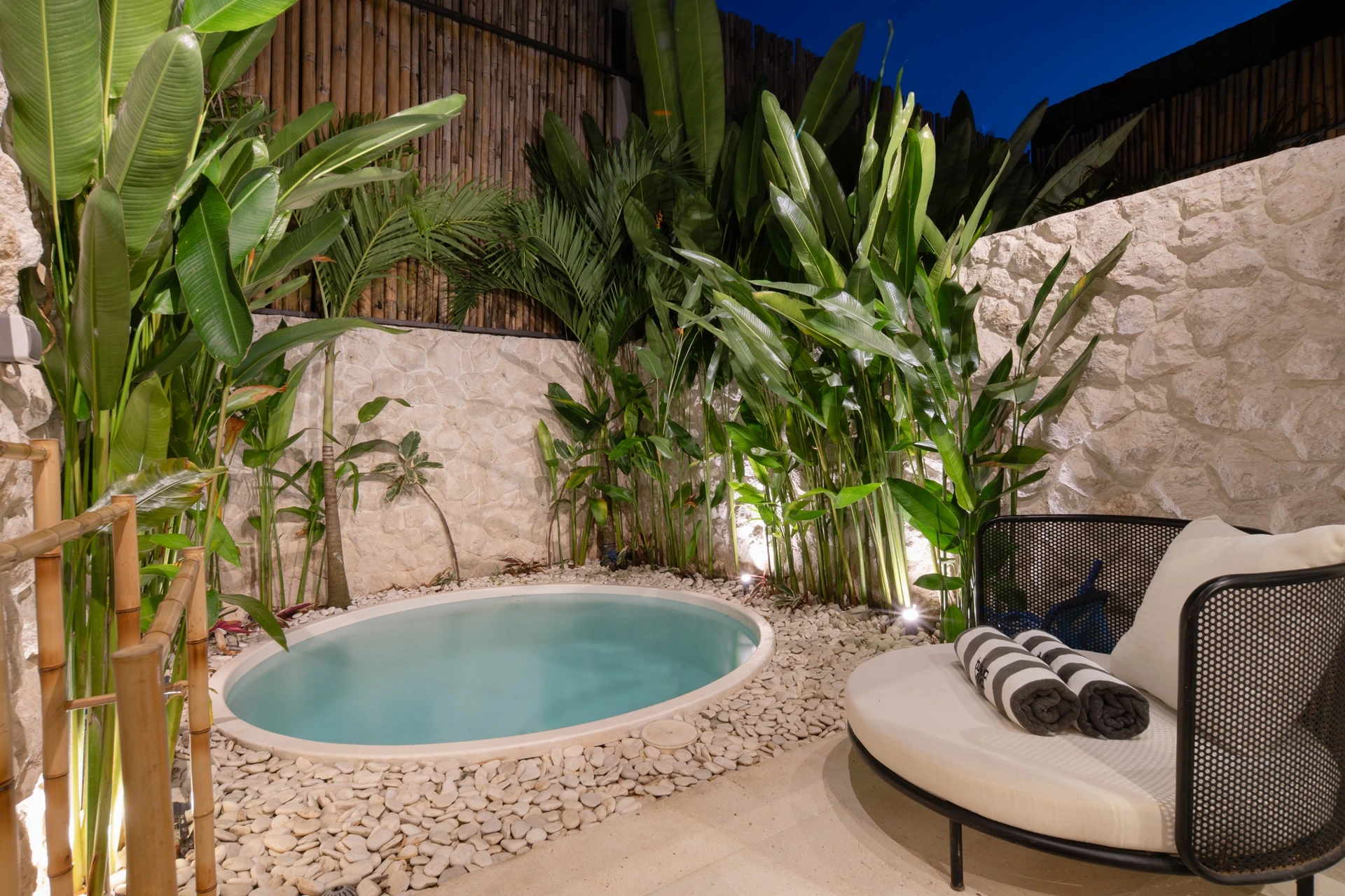 Tulua Villa Canggu, Minimalist Modern 1BR Villa