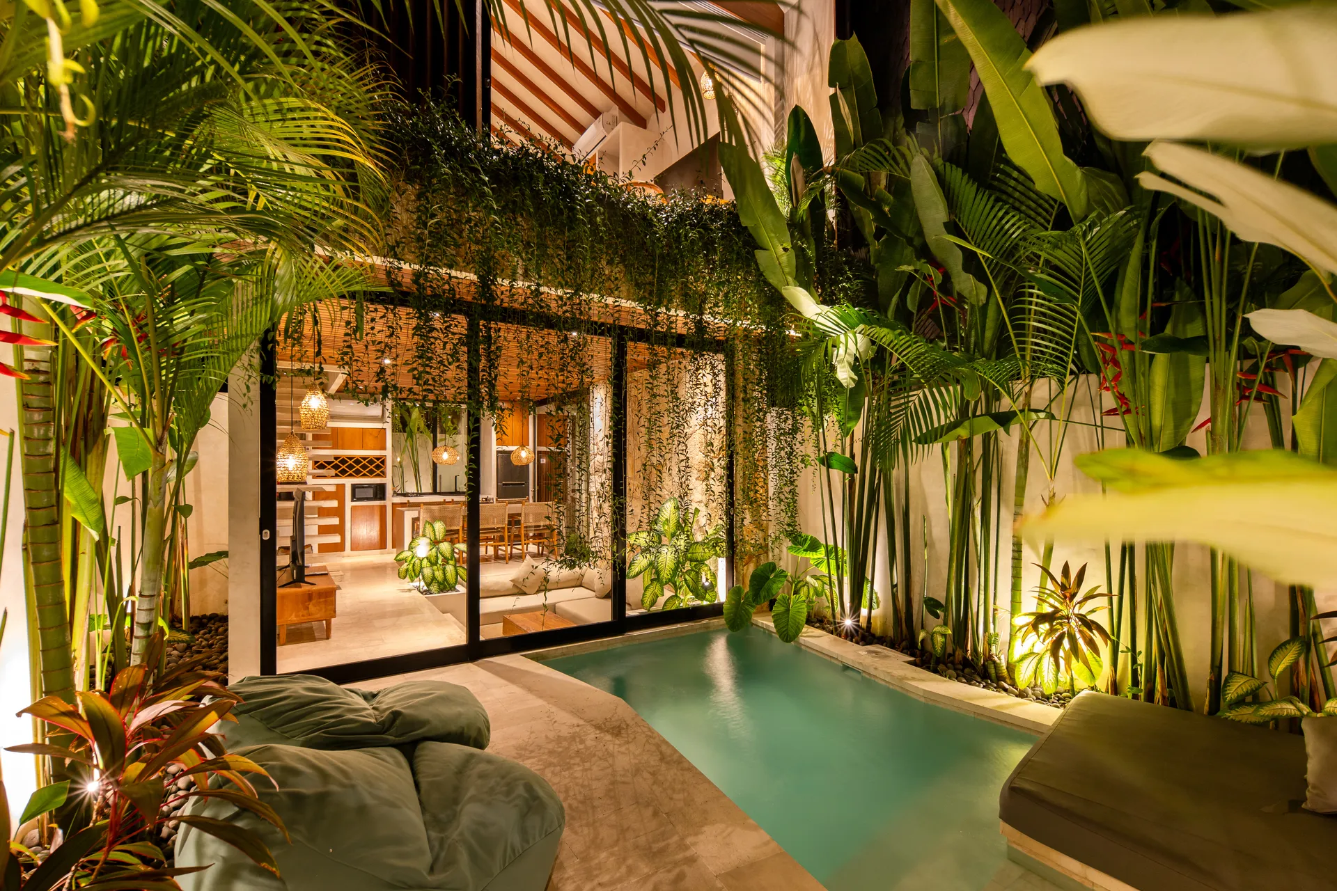 Villa Echo Bali, Tropical Modern Private 1-Bedroom Villa in Canggu