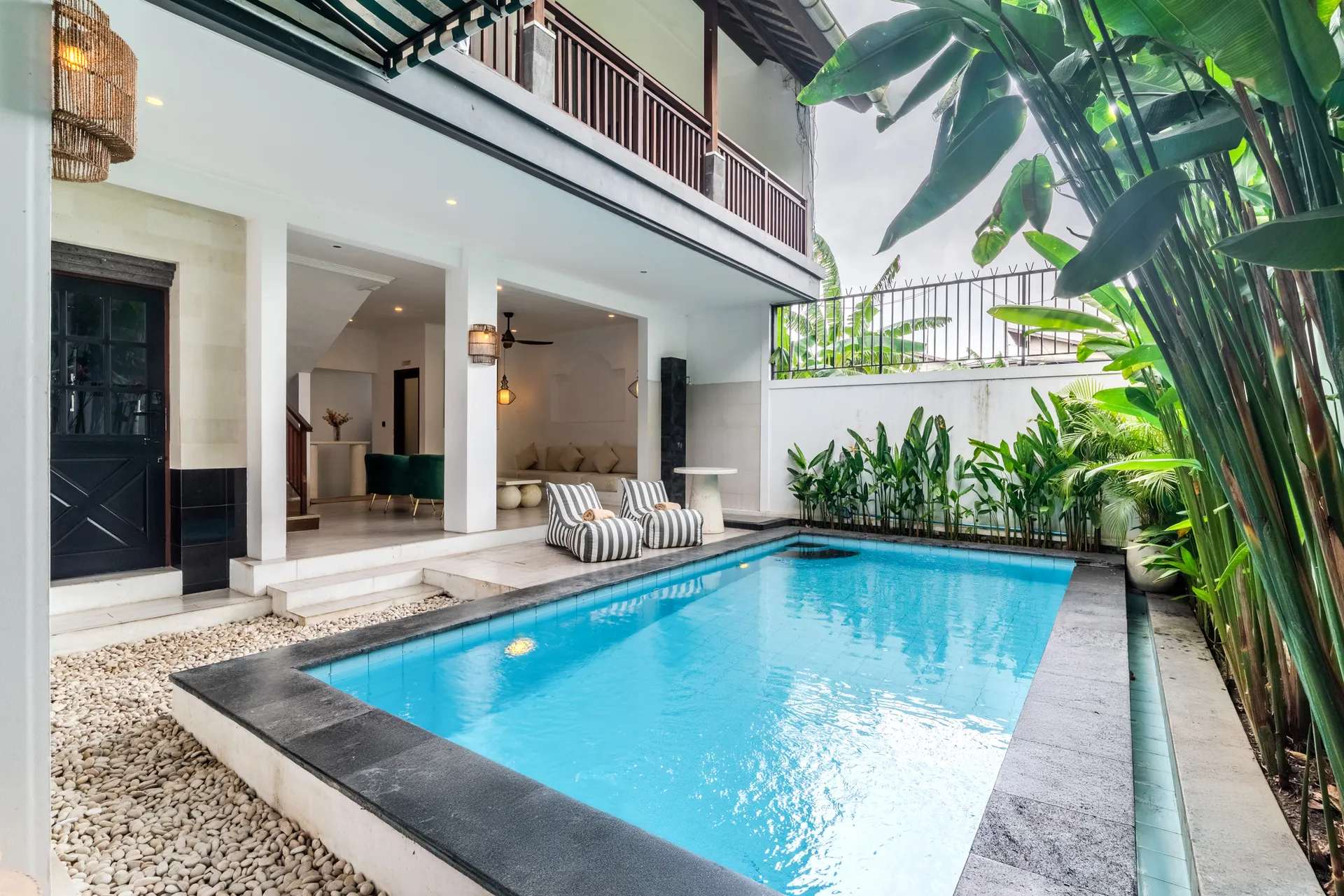 The Fallons Villa Berawa, Stylish 2BR Villa Near Berawa Beach 