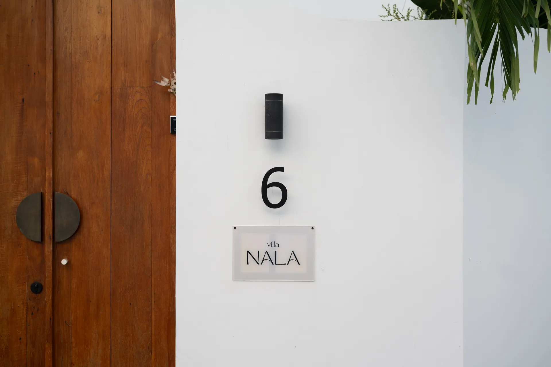 Villa Nala Canggu, 1 BR Relaxing Villa with Balcony in Canggu